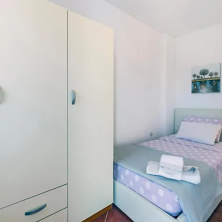 Awesome In With Wifi Apartamento Pula