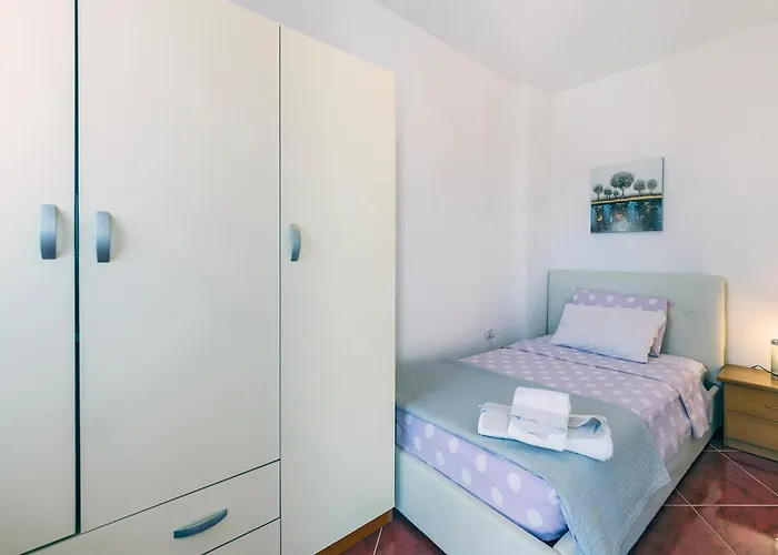 Awesome In With Wifi Apartment Pula